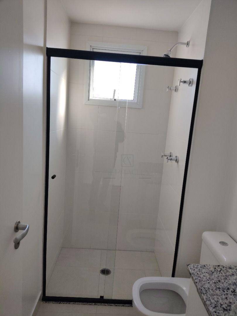 Apartamento para alugar com 2 quartos, 62m² - Foto 12