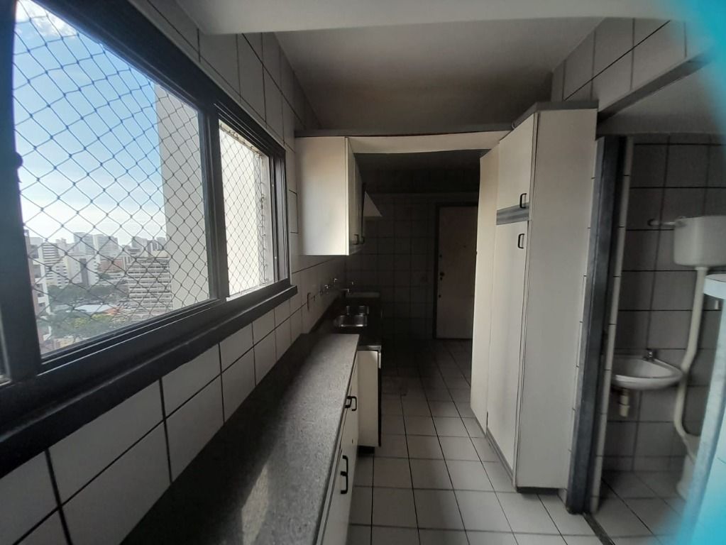 Apartamento à venda com 3 quartos, 150m² - Foto 25