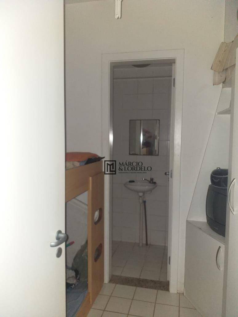 Apartamento para alugar com 4 quartos, 185m² - Foto 4