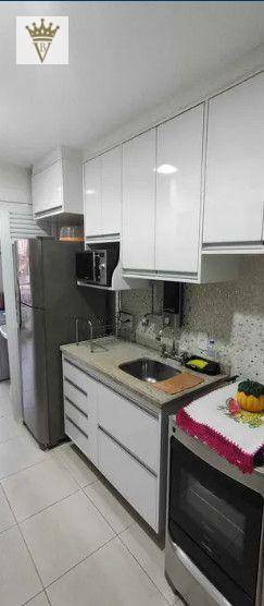 Apartamento à venda com 2 quartos, 70m² - Foto 13