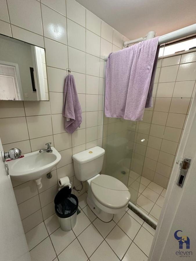 Apartamento para alugar com 4 quartos, 255m² - Foto 13