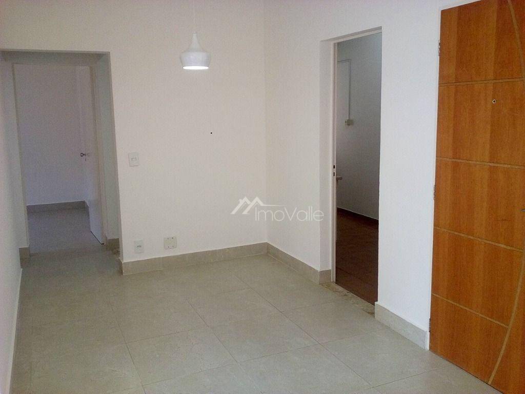 Apartamento à venda com 2 quartos, 61m² - Foto 4