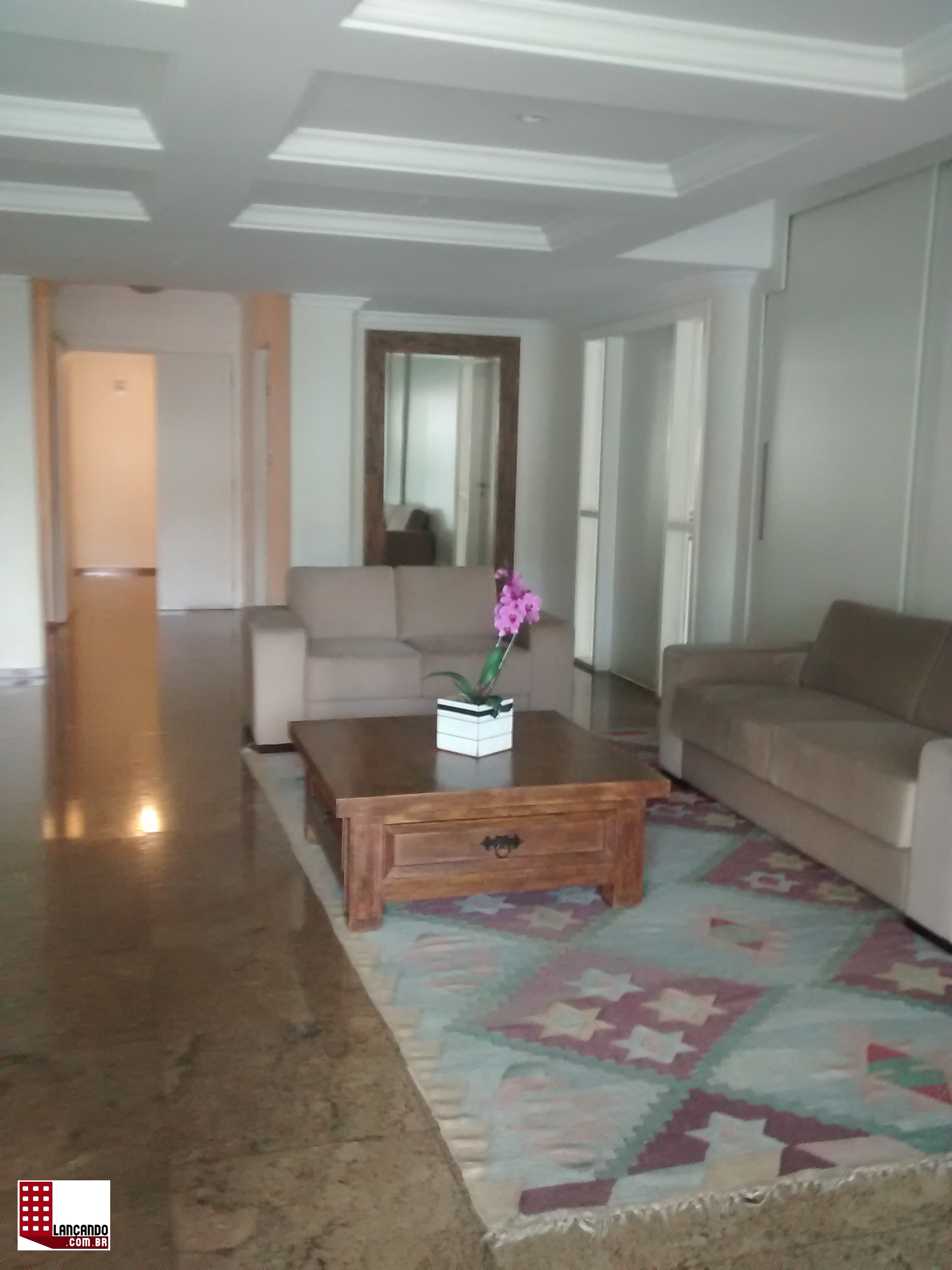 Apartamento à venda com 2 quartos, 84m² - Foto 1