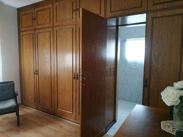 Apartamento à venda com 3 quartos, 220m² - Foto 11