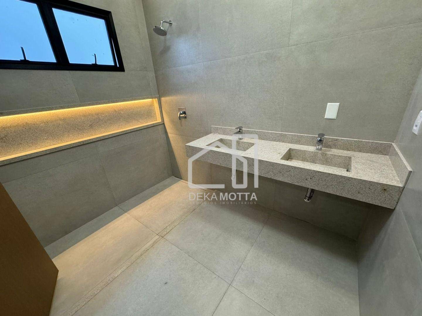 Casa à venda com 3 quartos, 208m² - Foto 8