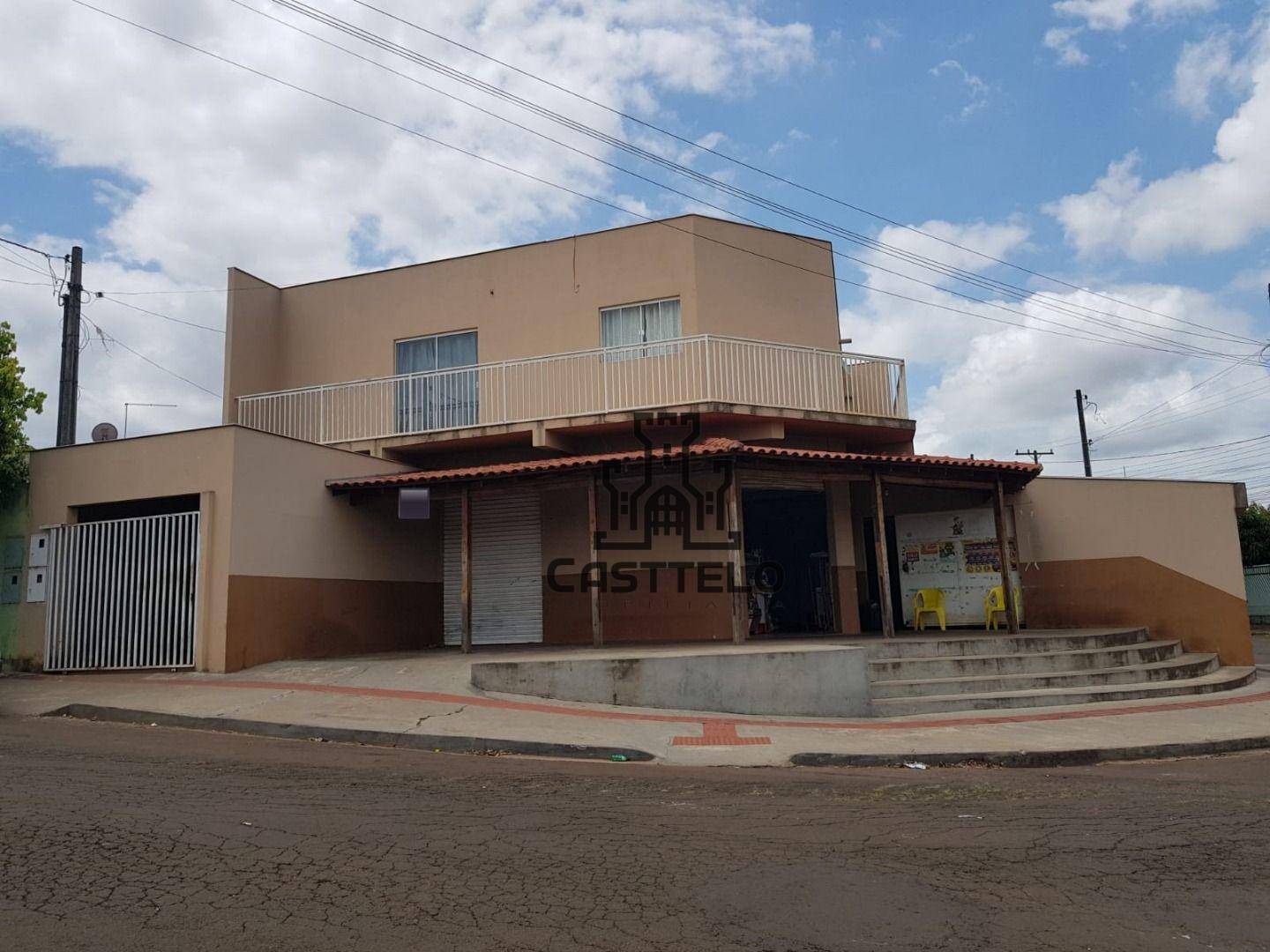 Sobrado à venda com 5 quartos, 210m² - Foto 1