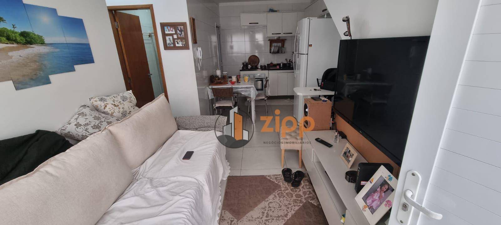 Casa à venda e aluguel com 2 quartos, 38m² - Foto 1