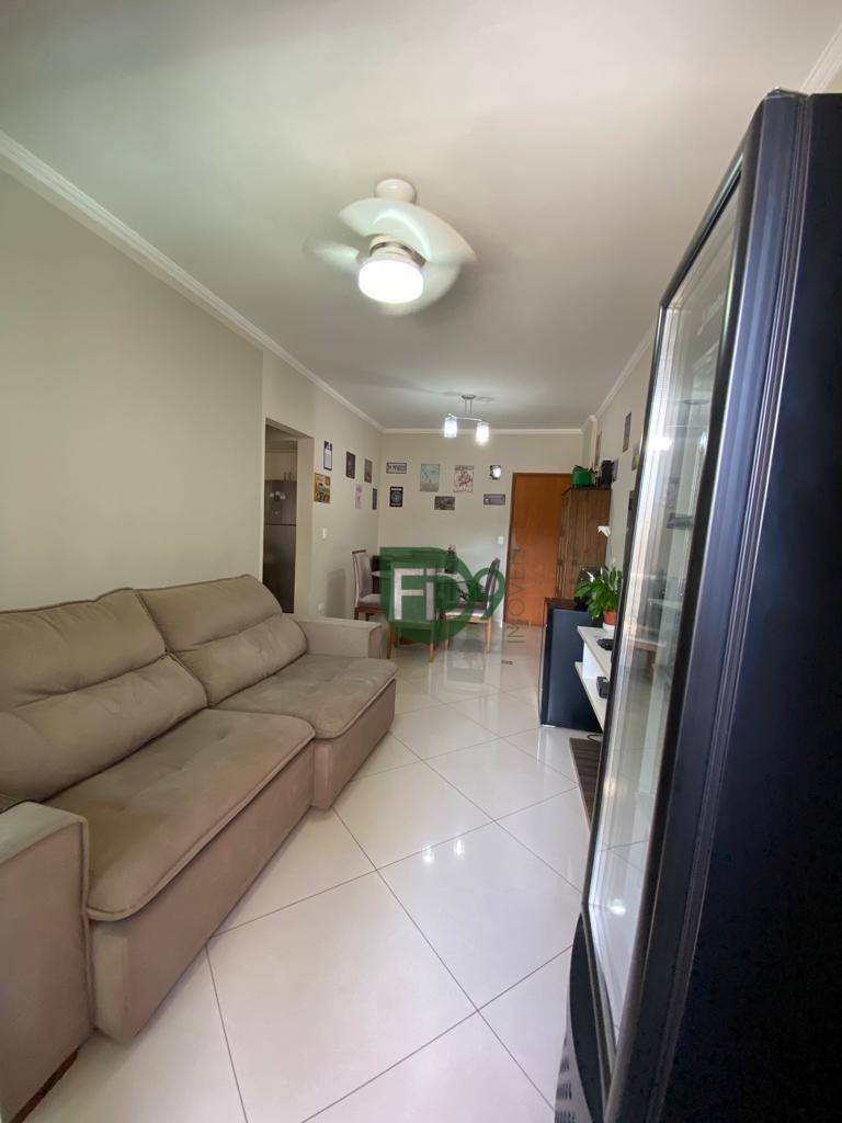 Apartamento à venda com 2 quartos, 69m² - Foto 9