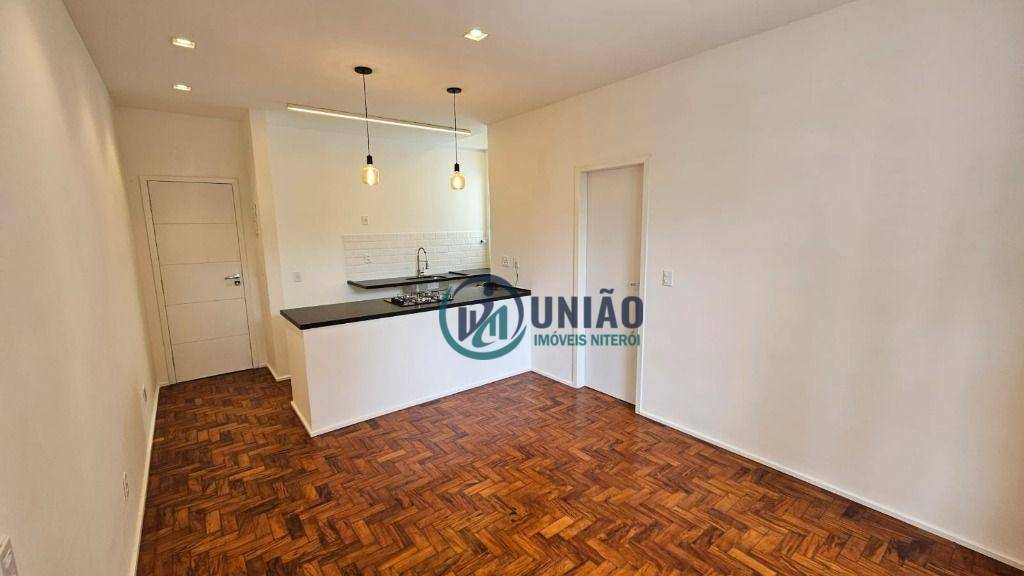 Apartamento à venda com 1 quarto, 40m² - Foto 1