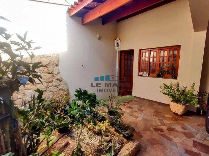 Casa à venda com 2 quartos, 197m² - Foto 3