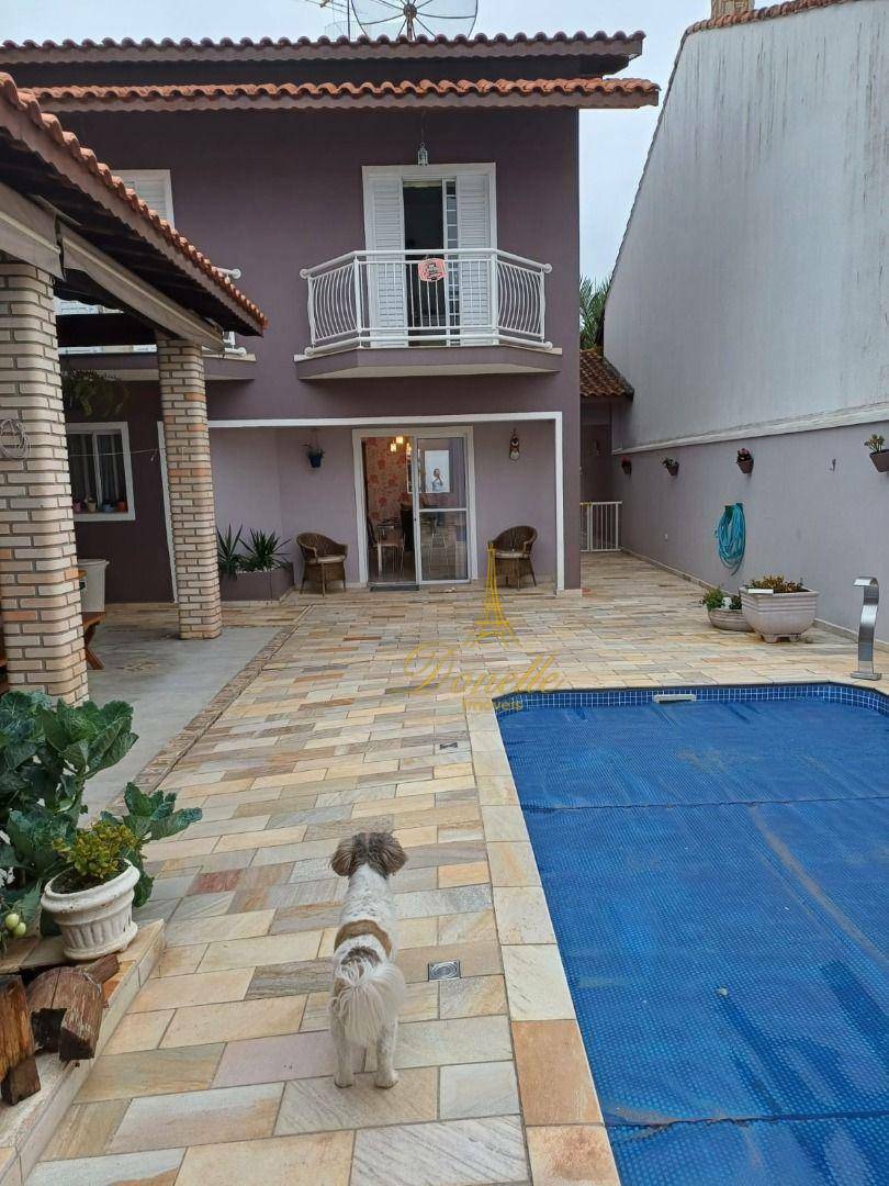 Sobrado à venda com 4 quartos, 234m² - Foto 2