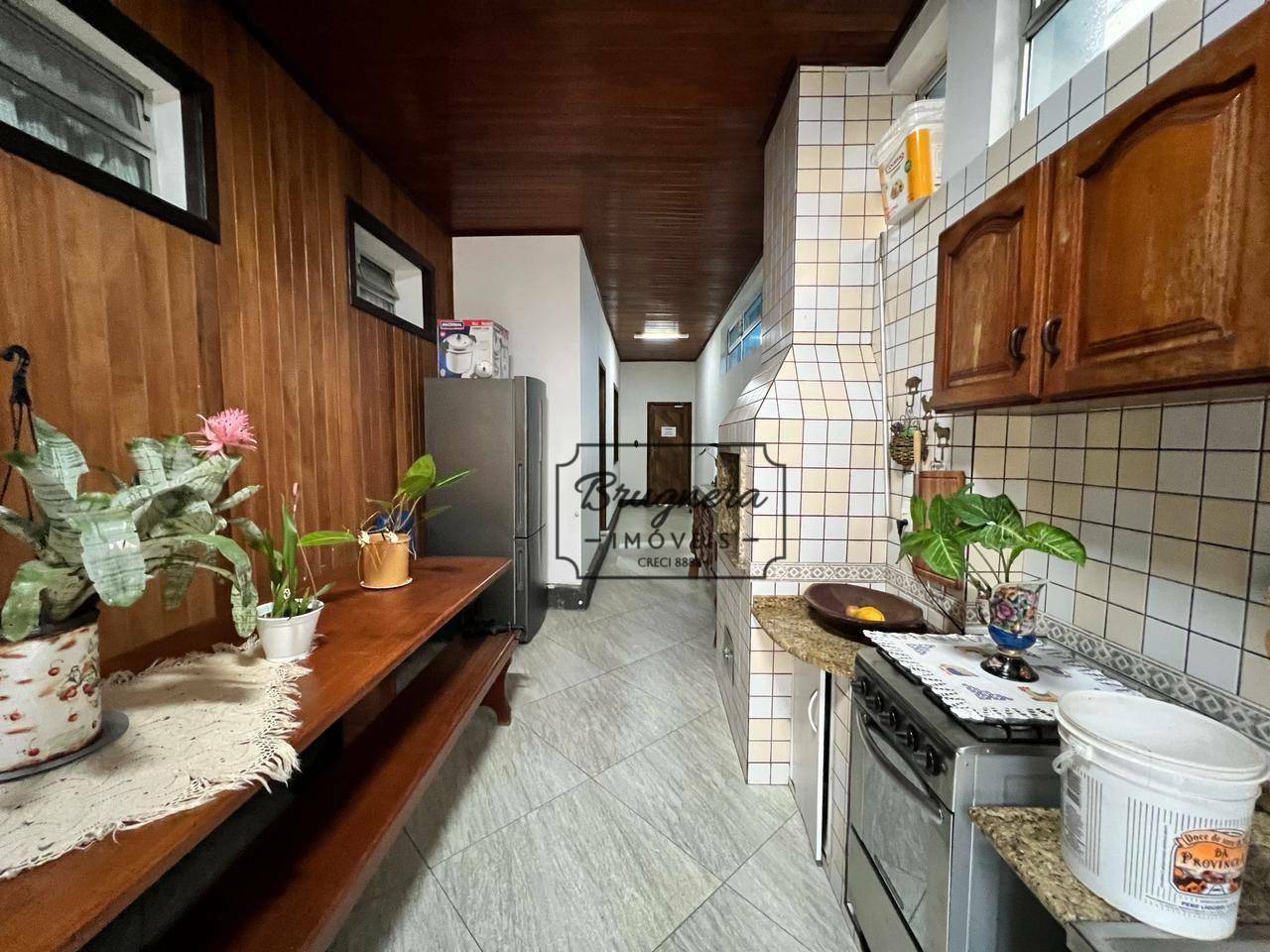 Sobrado à venda com 5 quartos, 195m² - Foto 3