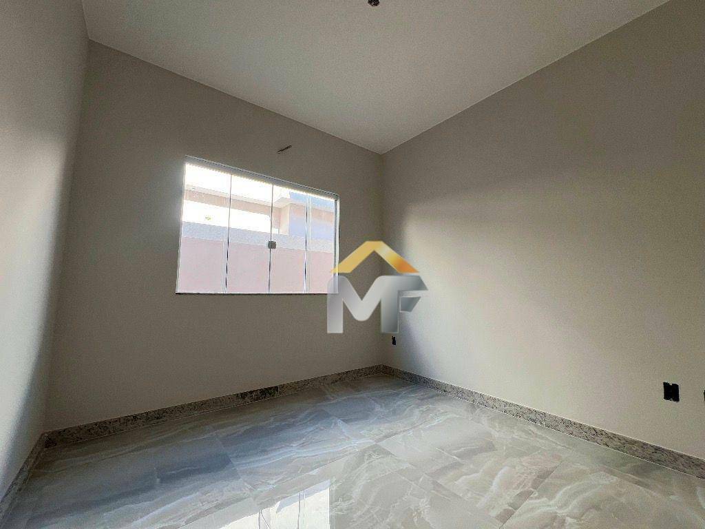 Casa à venda com 3 quartos, 97m² - Foto 16