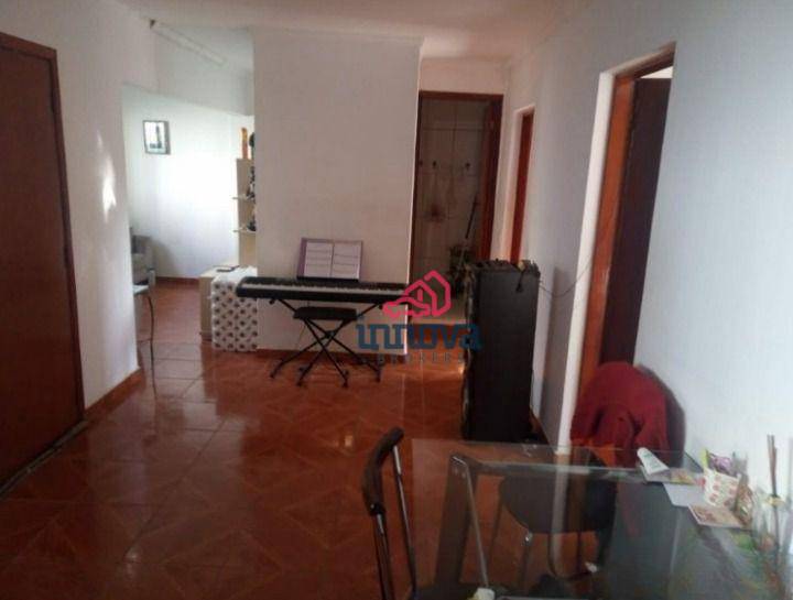 Casa à venda com 3 quartos, 175m² - Foto 3