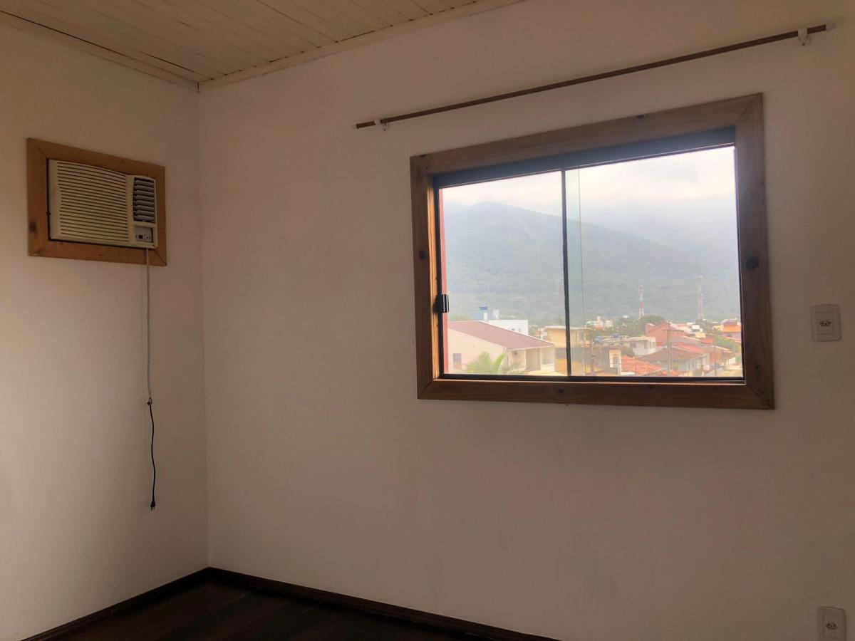 Casa à venda com 4 quartos, 222m² - Foto 11