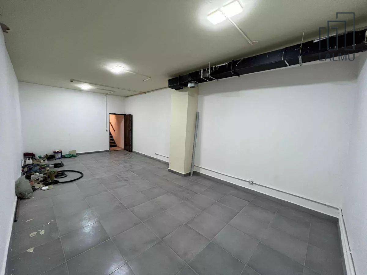 Prédio Inteiro para alugar, 900m² - Foto 1