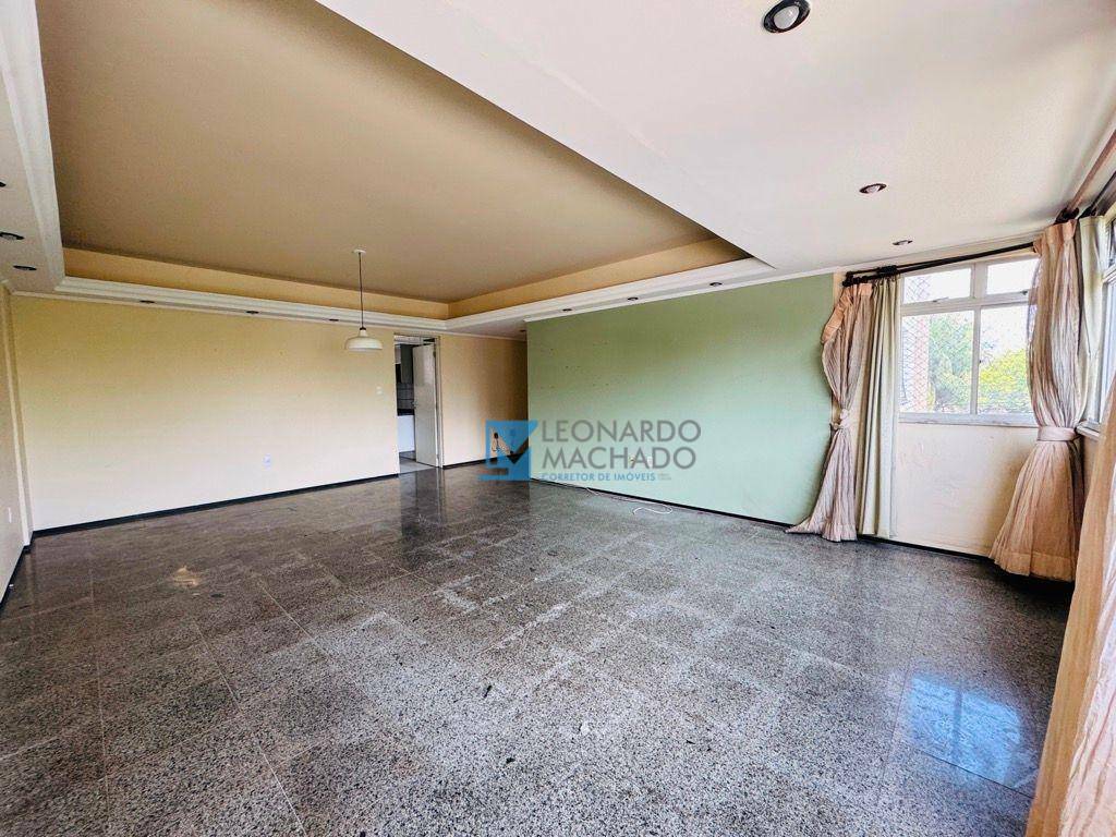 Apartamento à venda com 3 quartos, 126m² - Foto 4