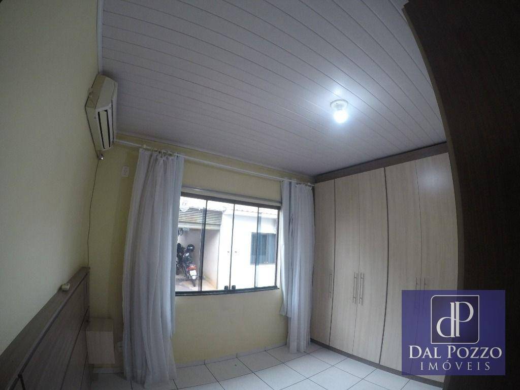 Casa à venda com 2 quartos, 55m² - Foto 6