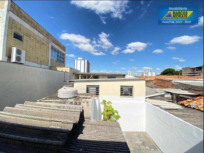 Casa à venda com 3 quartos, 424m² - Foto 7