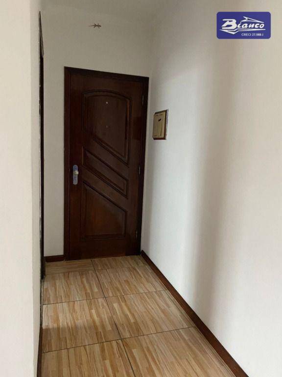 Apartamento à venda com 2 quartos, 60m² - Foto 17