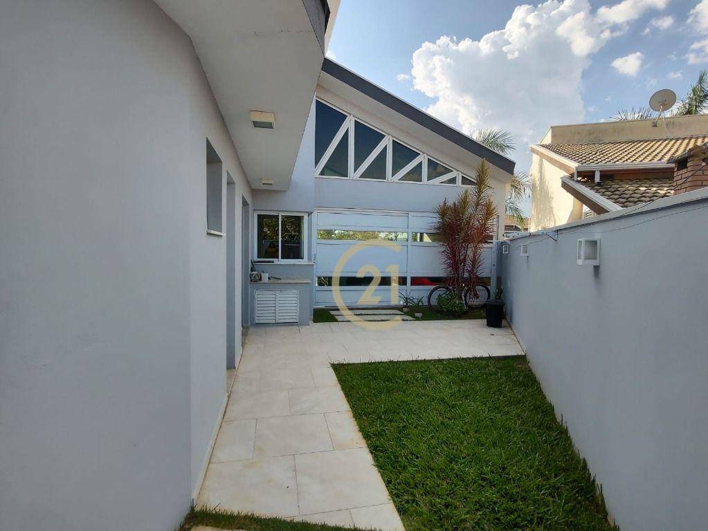 Casa de Condomínio à venda com 4 quartos, 266m² - Foto 9