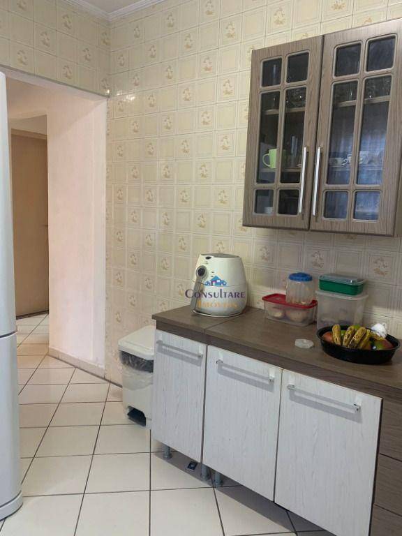 Apartamento à venda com 2 quartos, 75m² - Foto 11