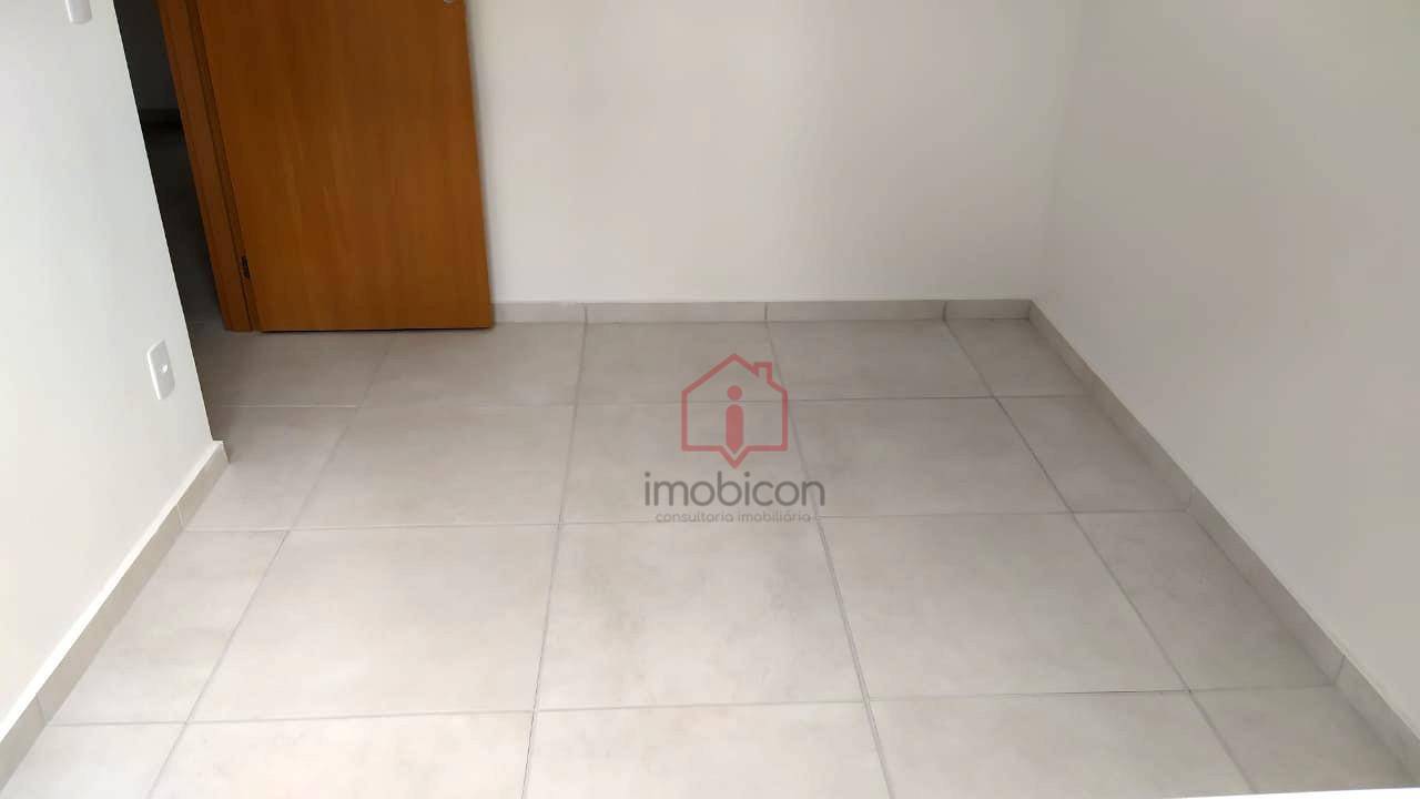 Apartamento à venda com 2 quartos, 41m² - Foto 11