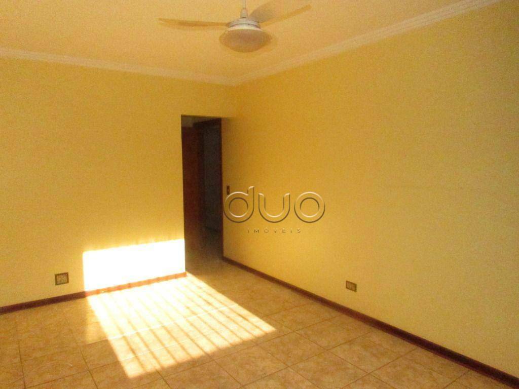 Casa para alugar com 2 quartos, 541m² - Foto 19