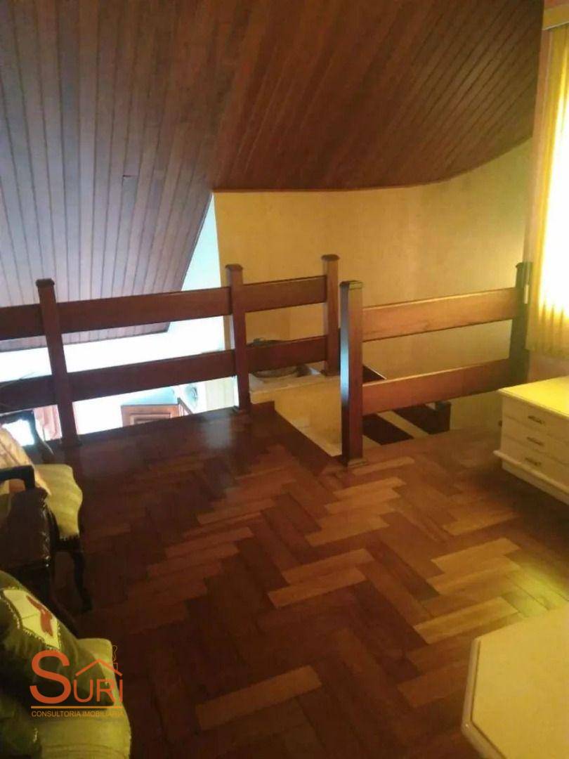 Casa à venda com 4 quartos, 750m² - Foto 6