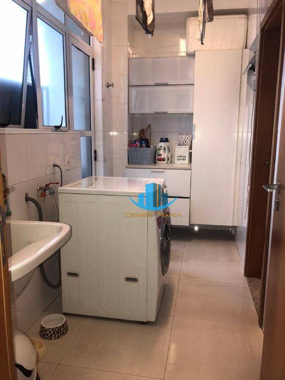 Apartamento à venda com 3 quartos, 204m² - Foto 38