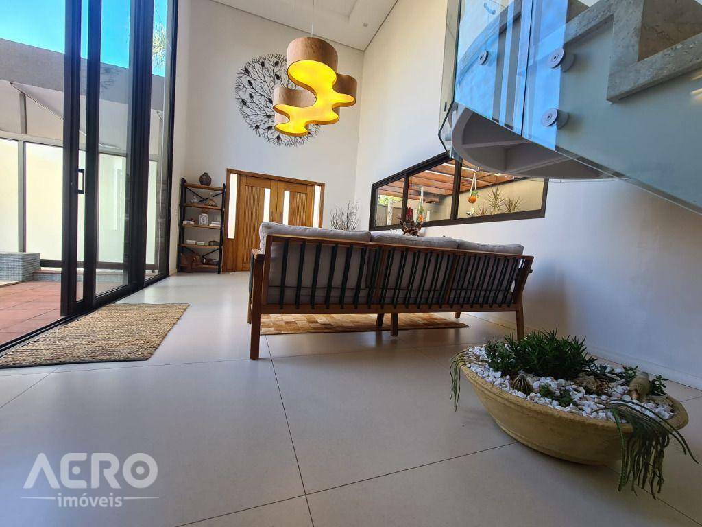 Casa de Condomínio à venda com 3 quartos, 232m² - Foto 29