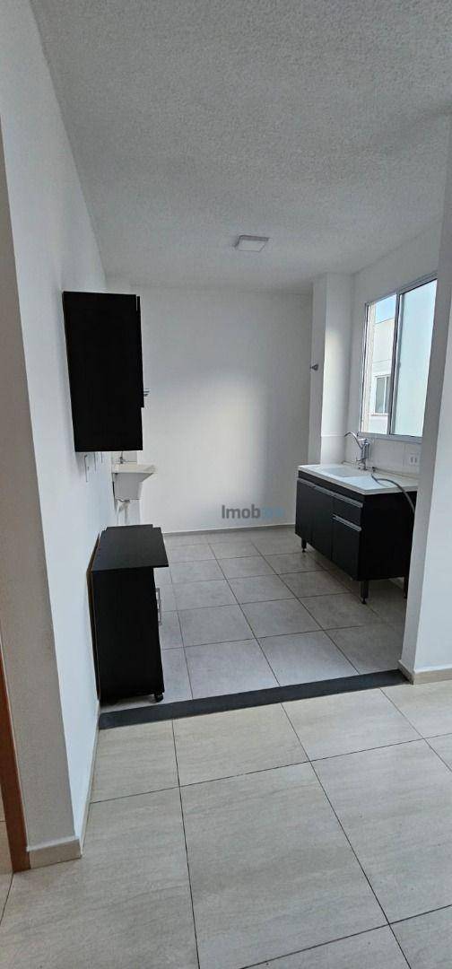 Apartamento para alugar com 2 quartos, 43m² - Foto 5