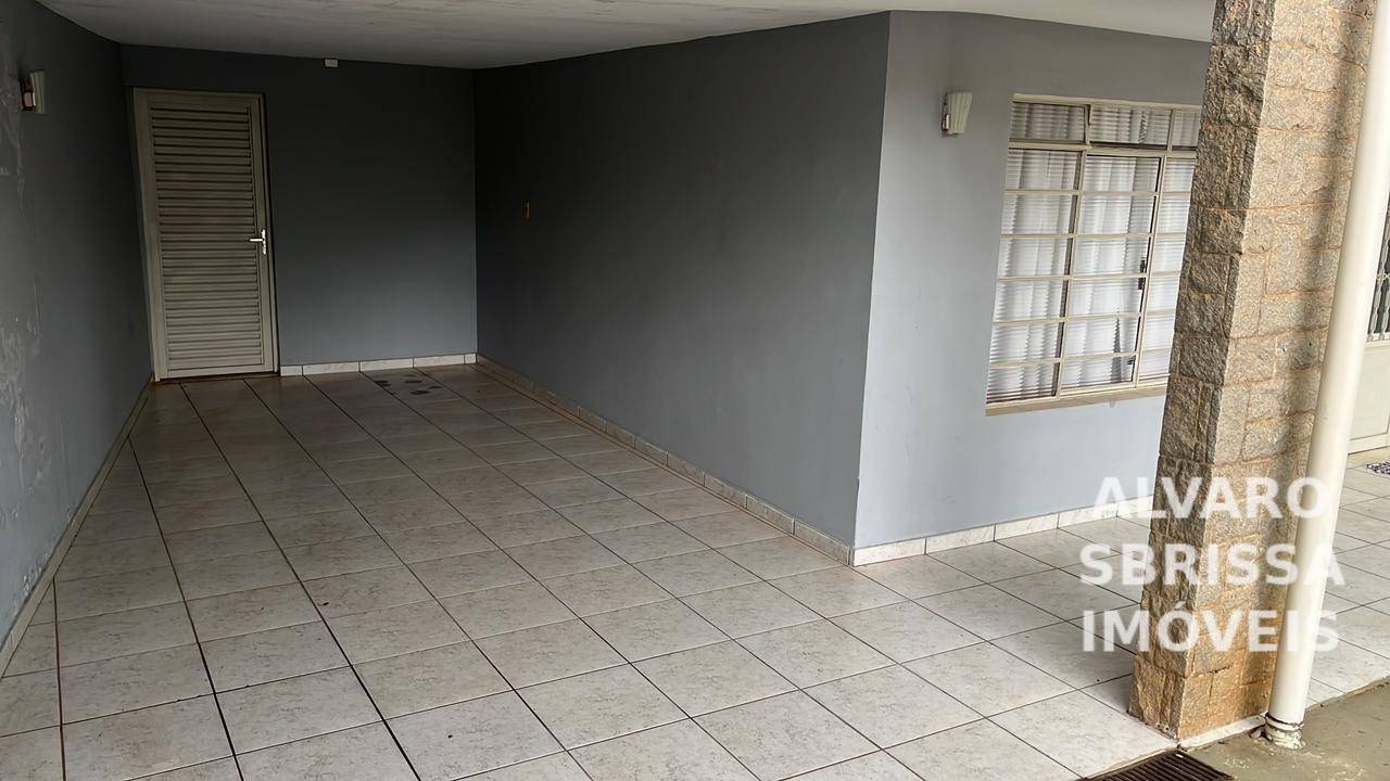 Casa à venda com 3 quartos, 237m² - Foto 17