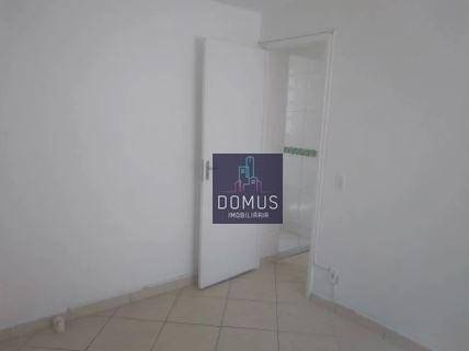 Apartamento à venda com 2 quartos, 46m² - Foto 4