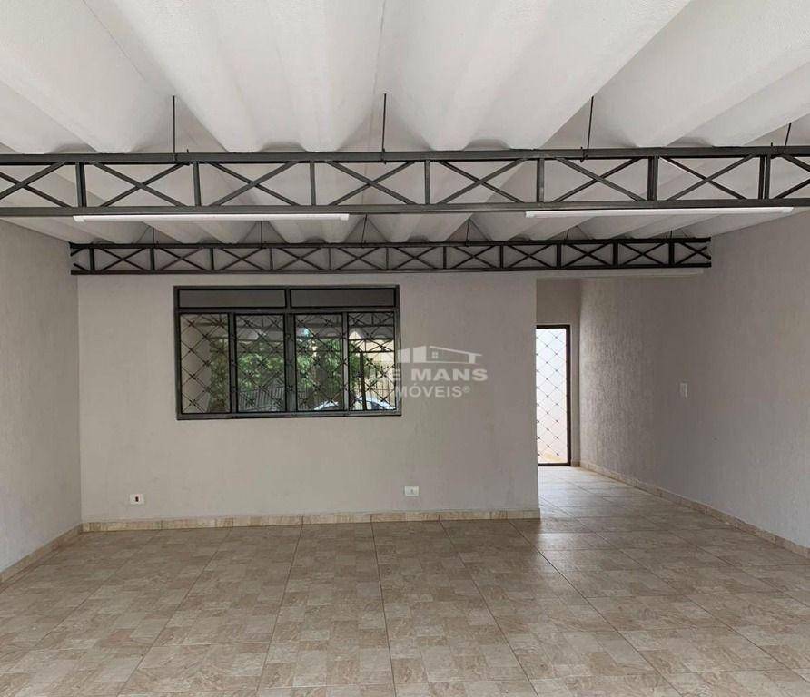 Casa à venda com 2 quartos, 90m² - Foto 2