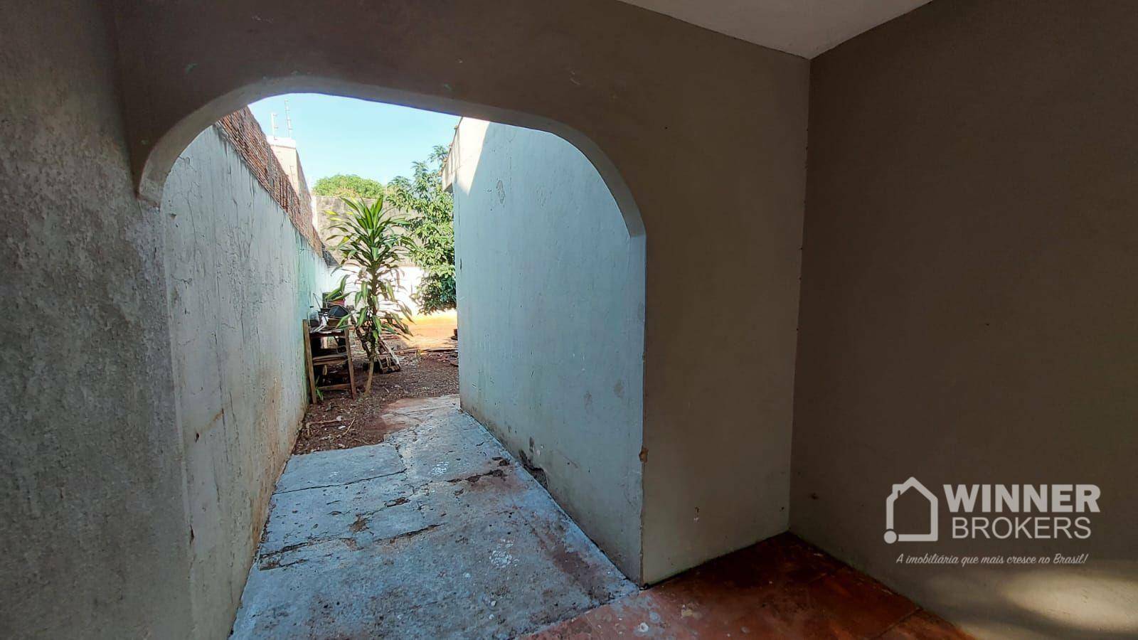 Casa à venda com 3 quartos, 300M2 - Foto 13