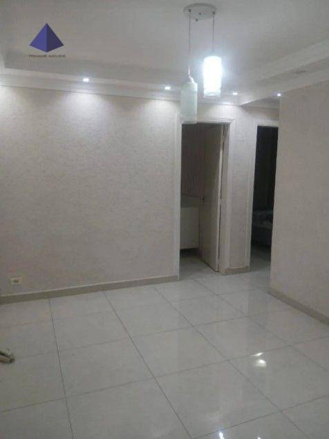 Apartamento à venda com 2 quartos, 47m² - Foto 3