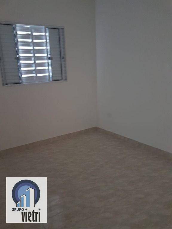 Casa para alugar com 2 quartos, 70m² - Foto 24