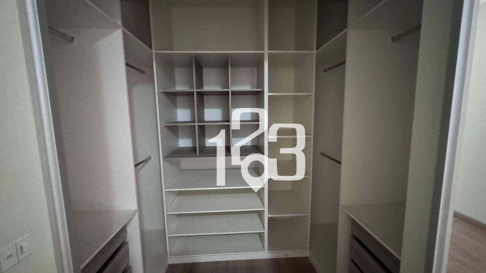 Casa à venda e aluguel com 3 quartos, 300M2 - Foto 10