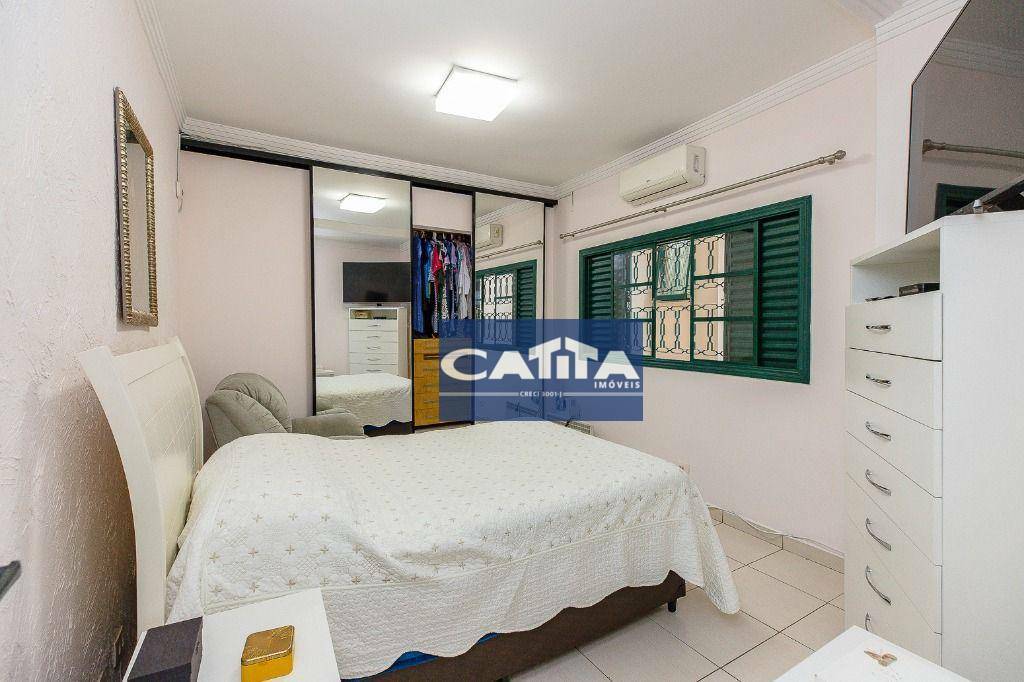 Casa à venda com 3 quartos, 200m² - Foto 18