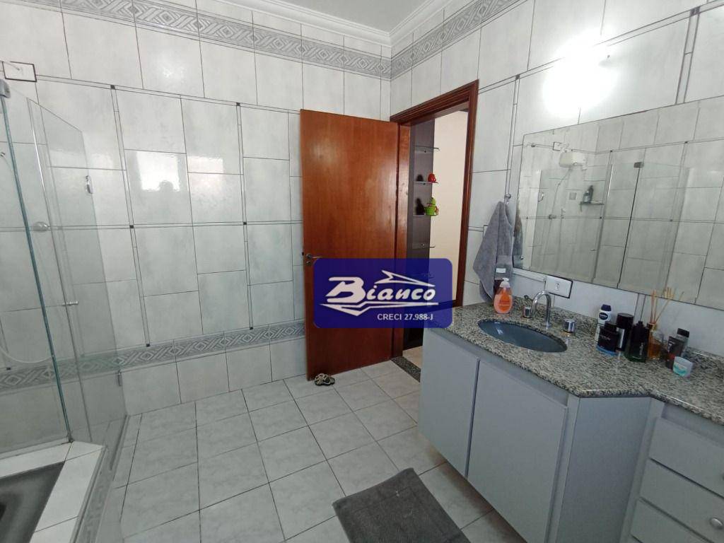 Casa à venda com 3 quartos, 261m² - Foto 28