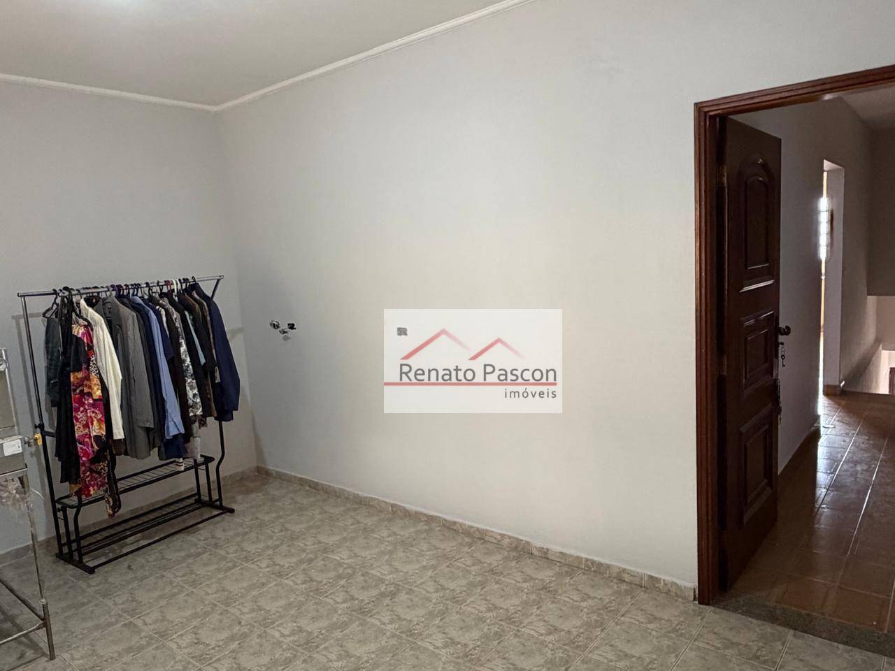 Casa, 3 quartos, 206 m² - Foto 4