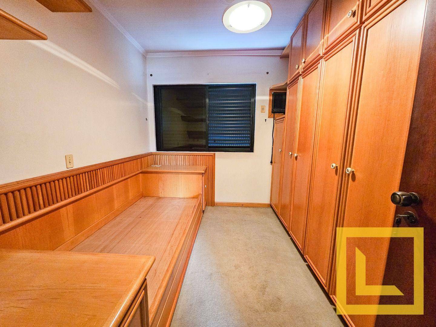 Apartamento à venda com 3 quartos, 135m² - Foto 17