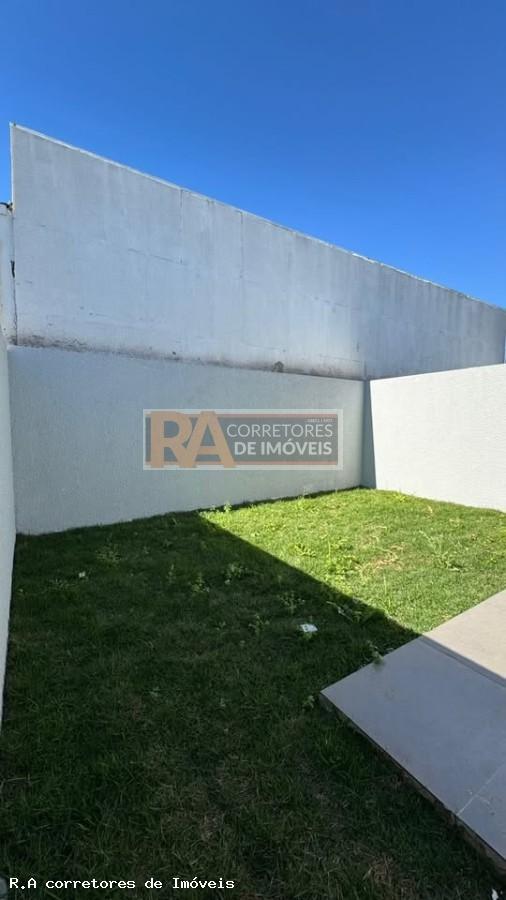 Casa à venda com 2 quartos, 150m² - Foto 17