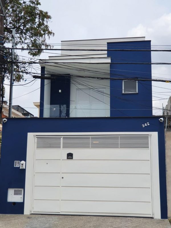 Sobrado à venda com 3 quartos, 210m² - Foto 1