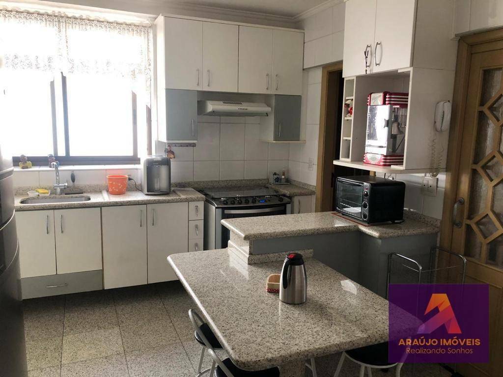 Apartamento à venda com 4 quartos, 143m² - Foto 7