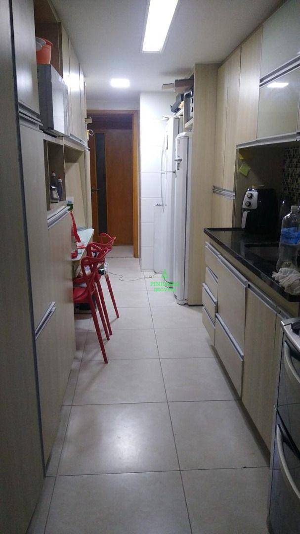 Apartamento à venda com 3 quartos, 141m² - Foto 18