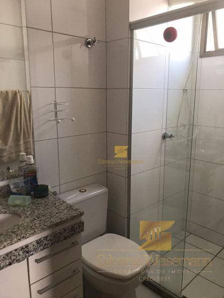 Apartamento à venda com 3 quartos, 125m² - Foto 7