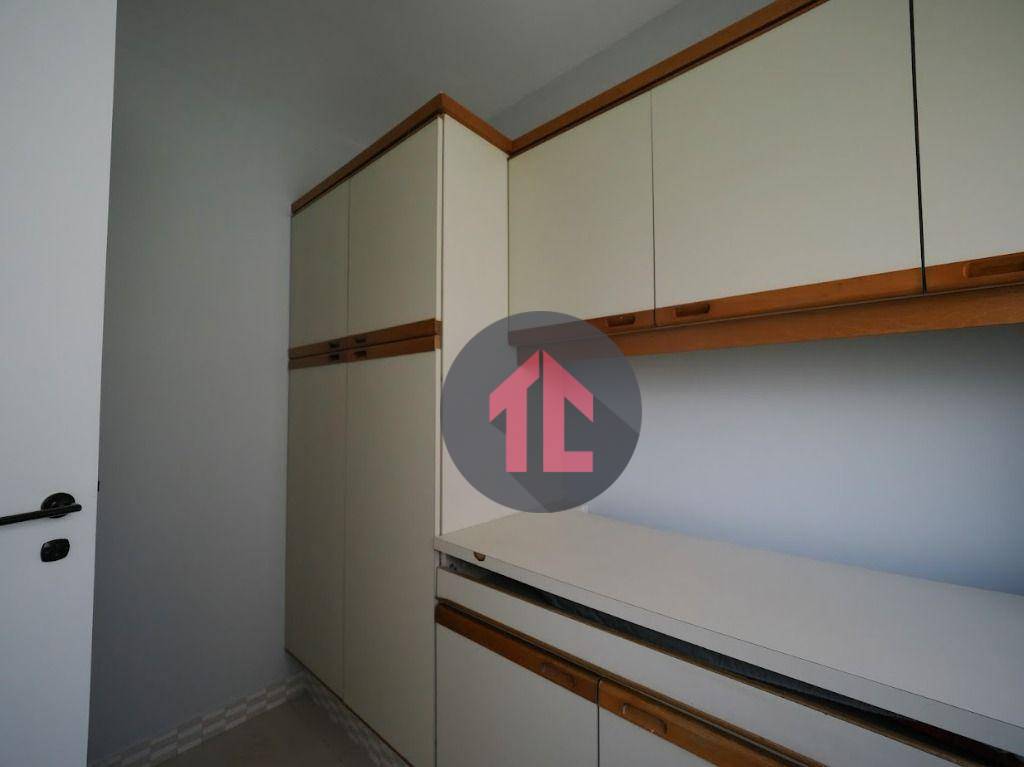 Apartamento à venda com 4 quartos, 246m² - Foto 12