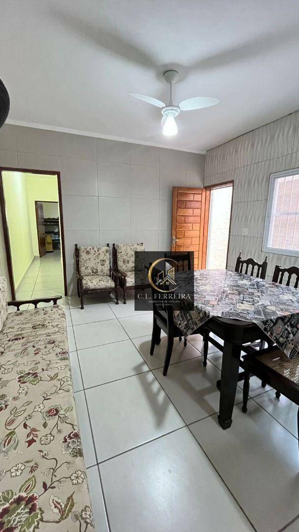 Casa à venda com 2 quartos, 97m² - Foto 3